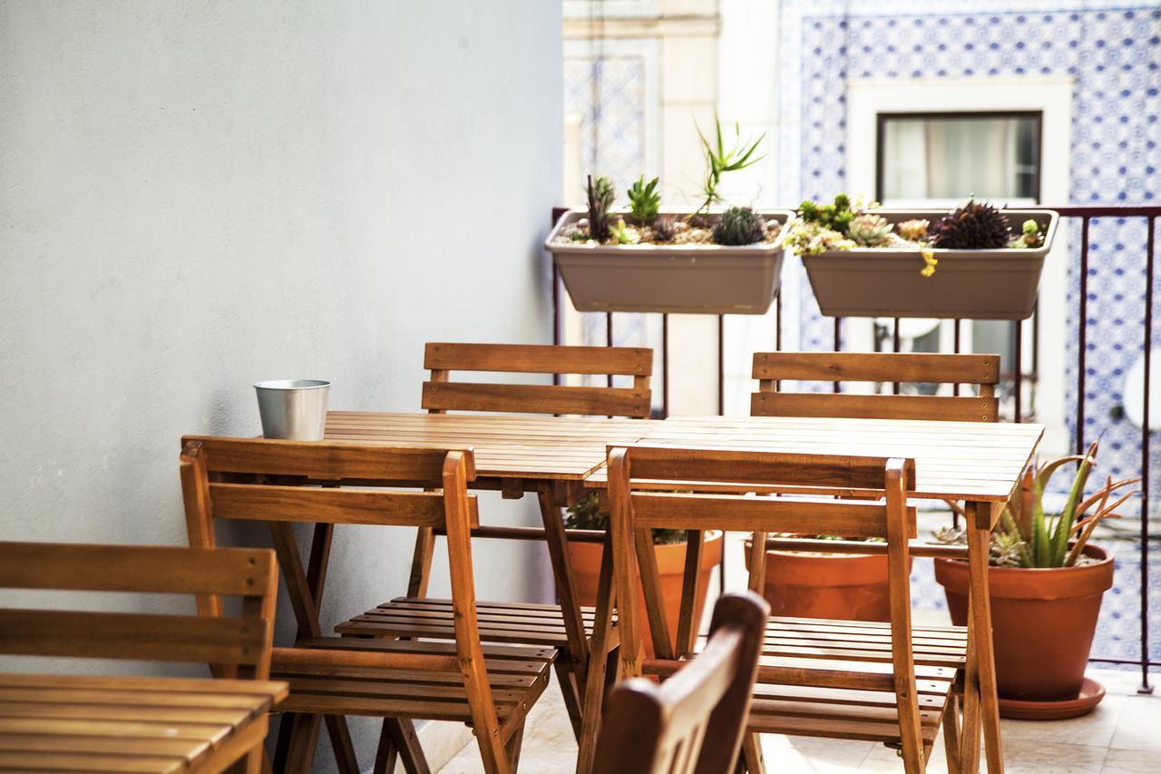 Lisbon Poets Inn Екстериор снимка